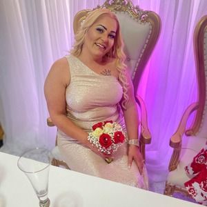 Meet your Posher, Aileen